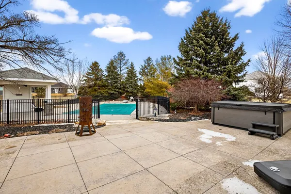 $1,200,000 | 30 Golden Wheat Lane, Wrightstown, WI 54180
