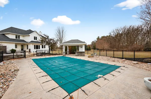 $1,200,000 | 30 Golden Wheat Lane, Wrightstown, WI 54180