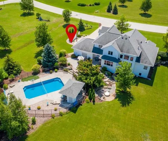 $1,200,000 | 30 Golden Wheat Lane, Wrightstown, WI 54180