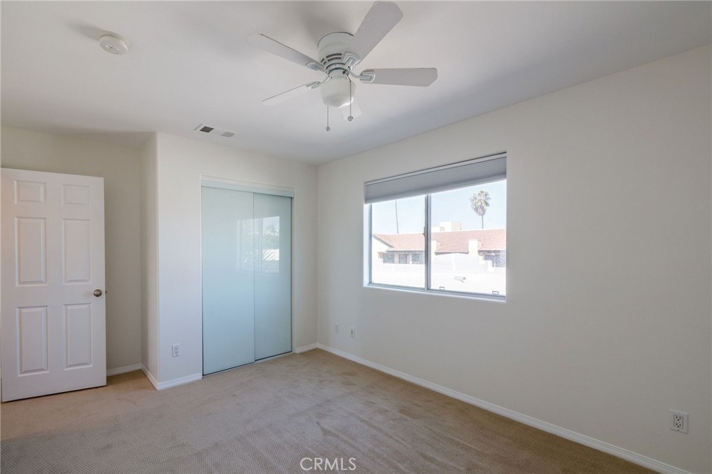 1128 Pacific Avenue Long Beach, CA 90813 - Photo 31 of 33 a view of an empty room with a window