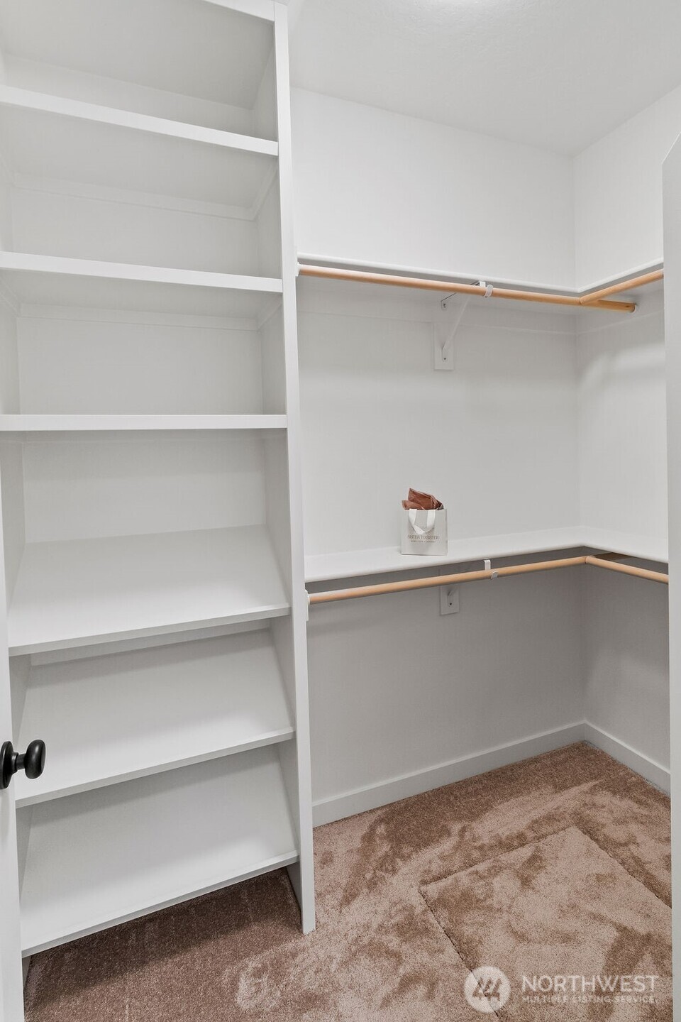 231 Shrute Road Prosser, WA 99350 - Photo 19 of 36 a view of an empty walk in closet