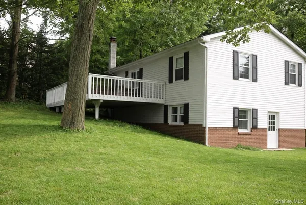 $3,200 | 112 Montrose Drive, Carmel, NY 10512