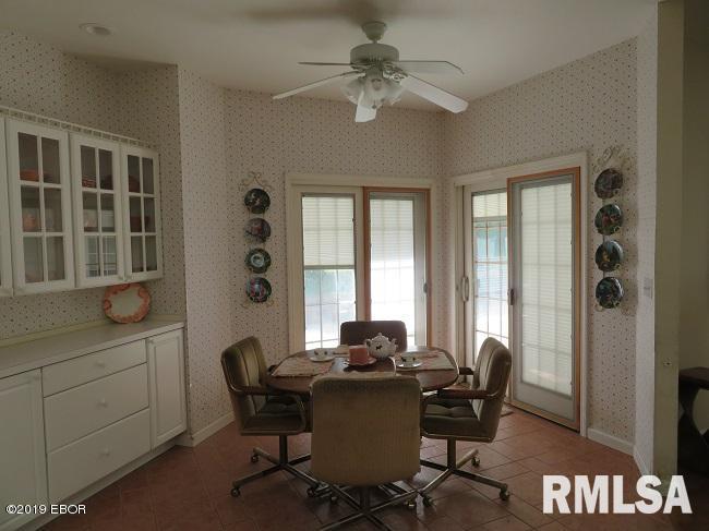 1708 Oakshire Road Marion, IL 62959 - Photo 12 of 28 Gallery Image 12