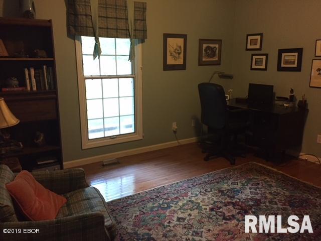 1708 Oakshire Road Marion, IL 62959 - Photo 19 of 28 Gallery Image 19