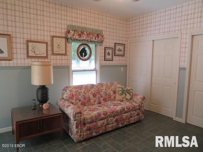 1708 Oakshire Road Marion, IL 62959 - Photo 22 of 28 Gallery Image 22