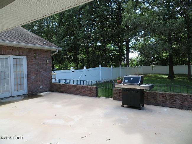 1708 Oakshire Road Marion, IL 62959 - Photo 24 of 28 Gallery Image 24