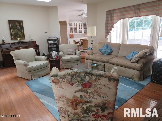 1708 Oakshire Road Marion, IL 62959 - Photo 7 of 28 Gallery Image 7