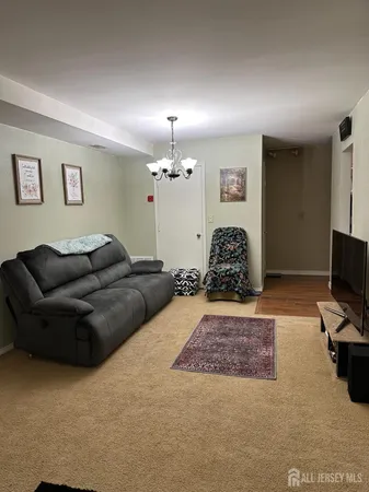 $250,000 | 190 College Drive, Edison, NJ 08817