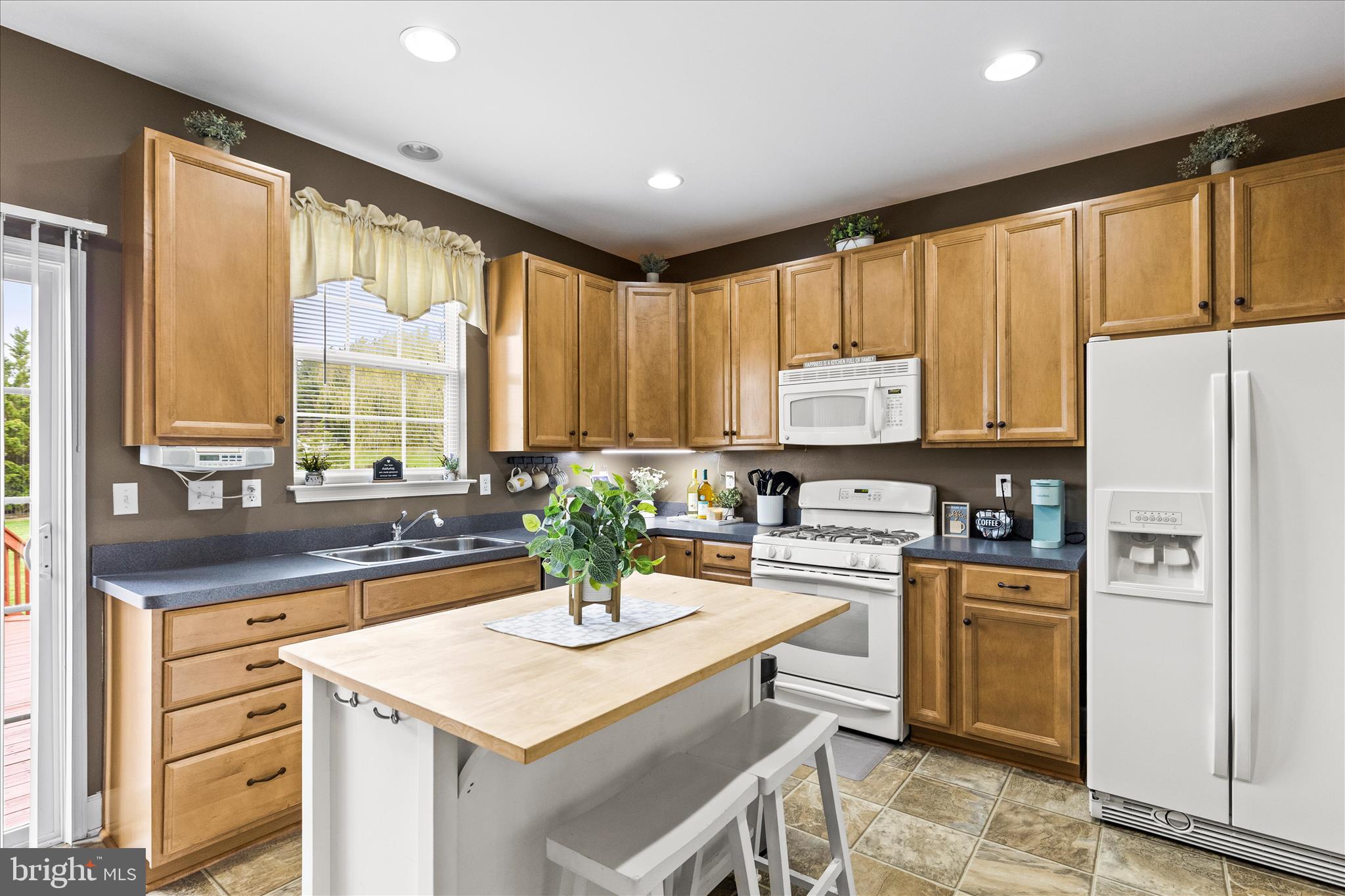 255 Sunset Drive Hanover, PA 17331 - Photo 16 of 51