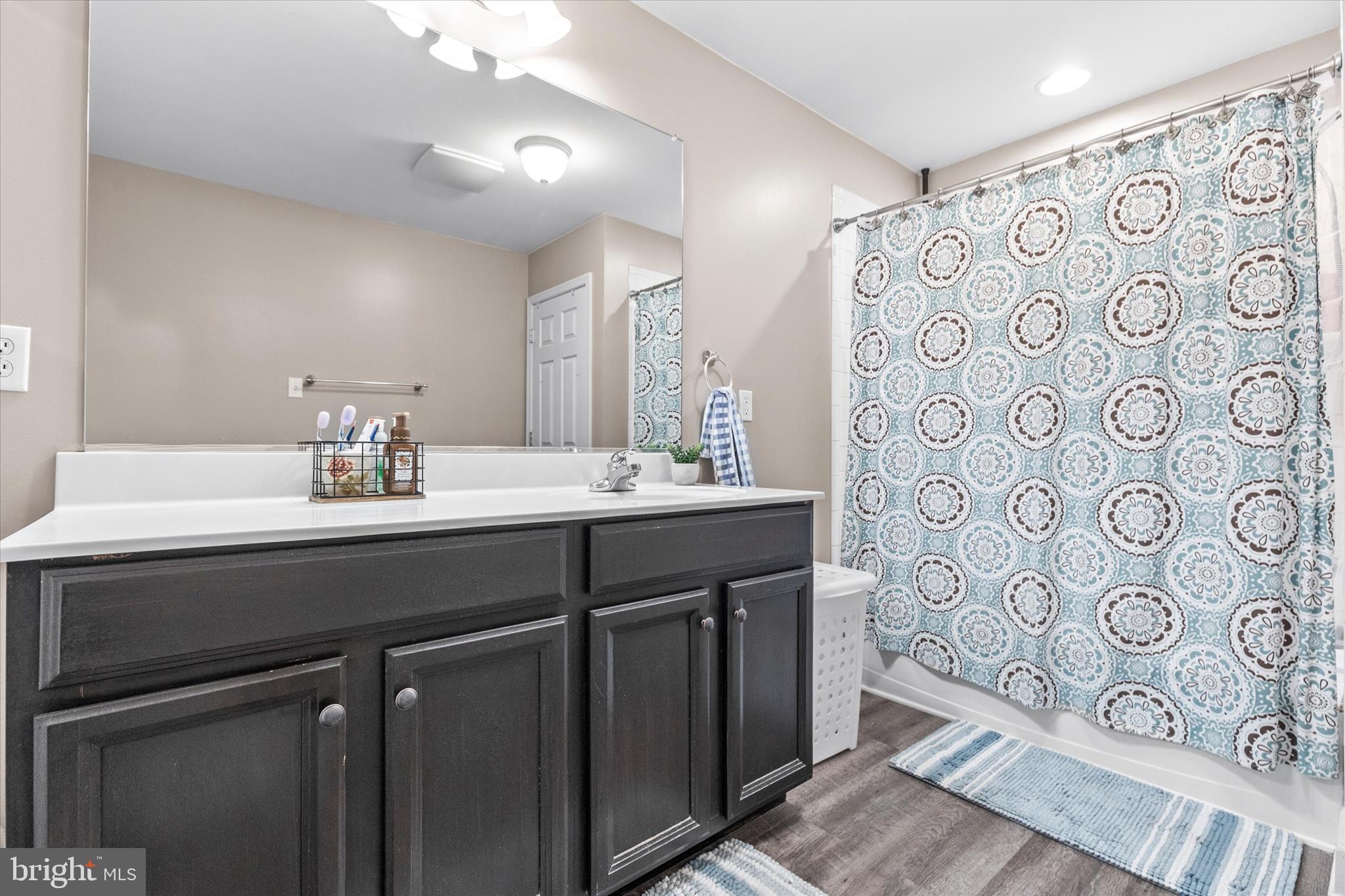 255 Sunset Drive Hanover, PA 17331 - Photo 26 of 51 Primary Bathroom