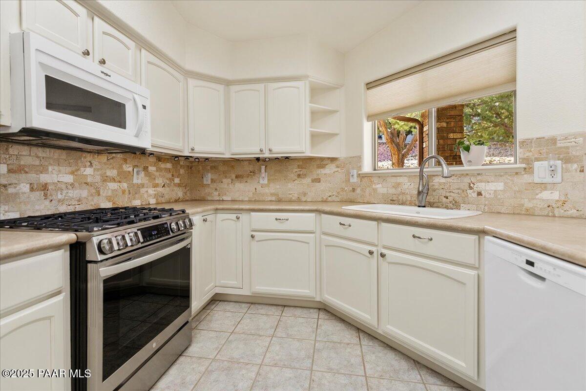 2880 Tolemac Way Prescott, AZ 86305 - Photo 11 of 49 11-Kitchen