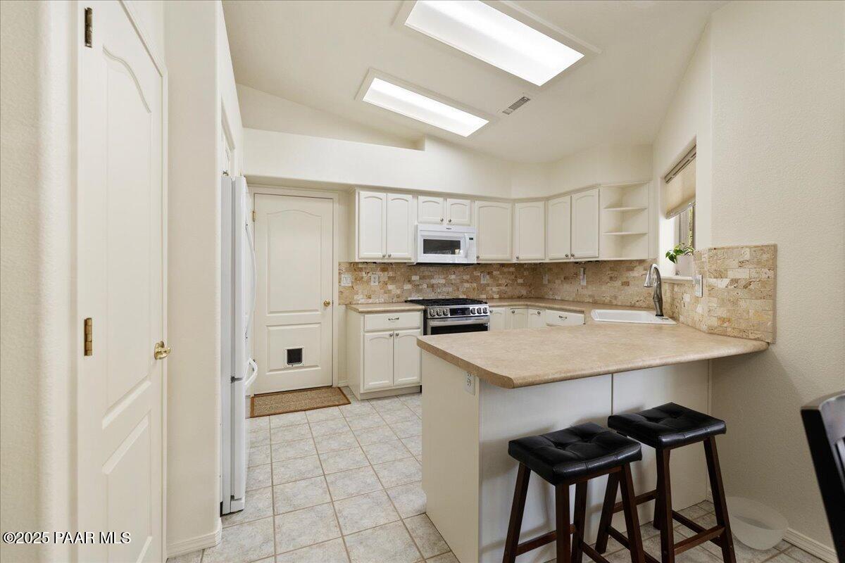 2880 Tolemac Way Prescott, AZ 86305 - Photo 12 of 49 12-Kitchen