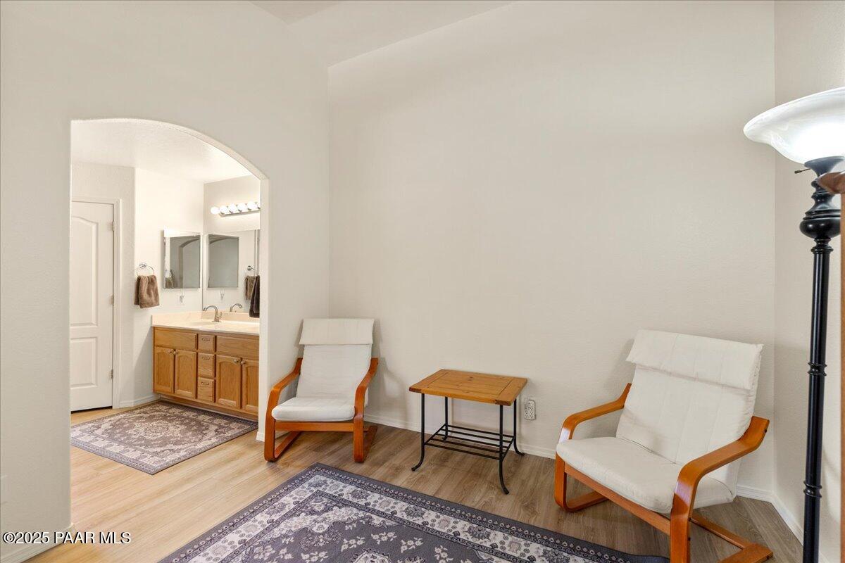 2880 Tolemac Way Prescott, AZ 86305 - Photo 19 of 49 19-Primary Bedroom