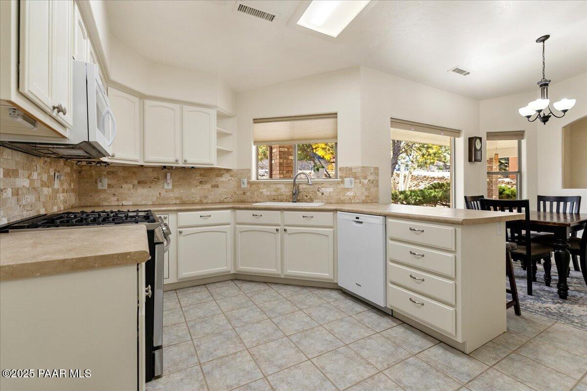 2880 Tolemac Way Prescott, AZ 86305 - Photo 10 of 49 10-Kitchen
