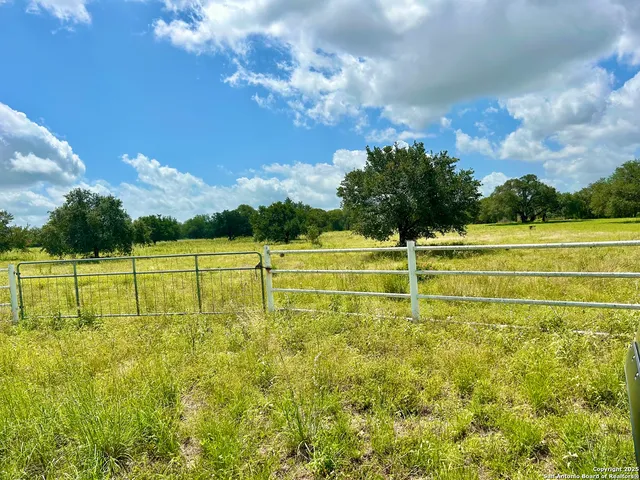 a view of a tennis court