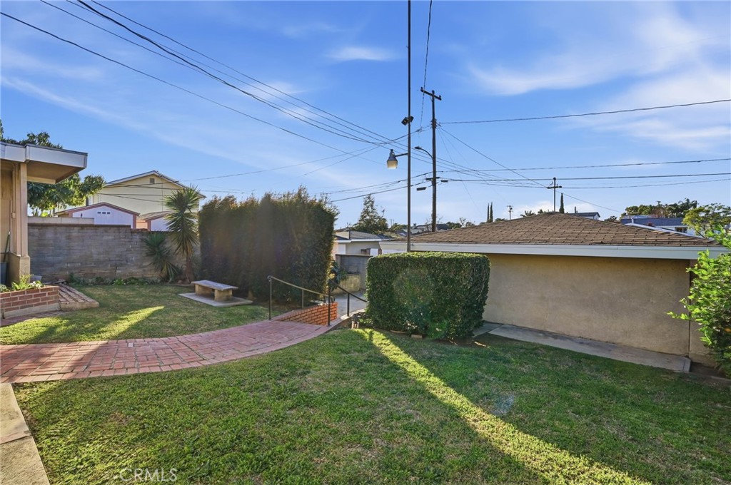 421 Sycamore Avenue Brea, CA 92821 - Photo 36 of 47