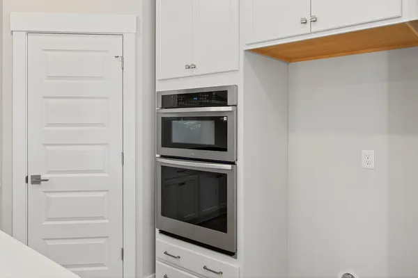 $479,000 | 226 Creek Pointe Drive, Moncks Corner, SC 29461