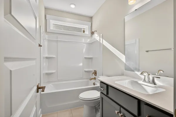 $479,000 | 226 Creek Pointe Drive, Moncks Corner, SC 29461