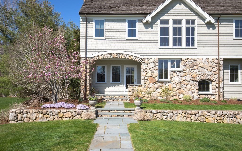 20 Maryknoll Drive Hingham, MA 02043 - Photo 3 of 41