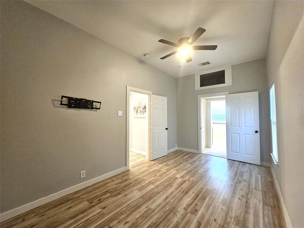 327 East Hull Street Denison, TX 75021 - Photo 20 of 35