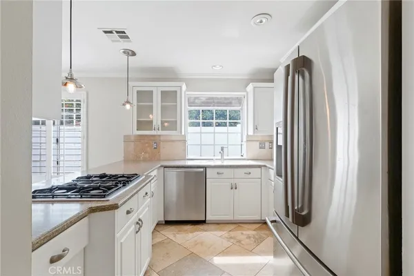 $975,000 | 3327 California Avenue, Signal Hill, CA 90755