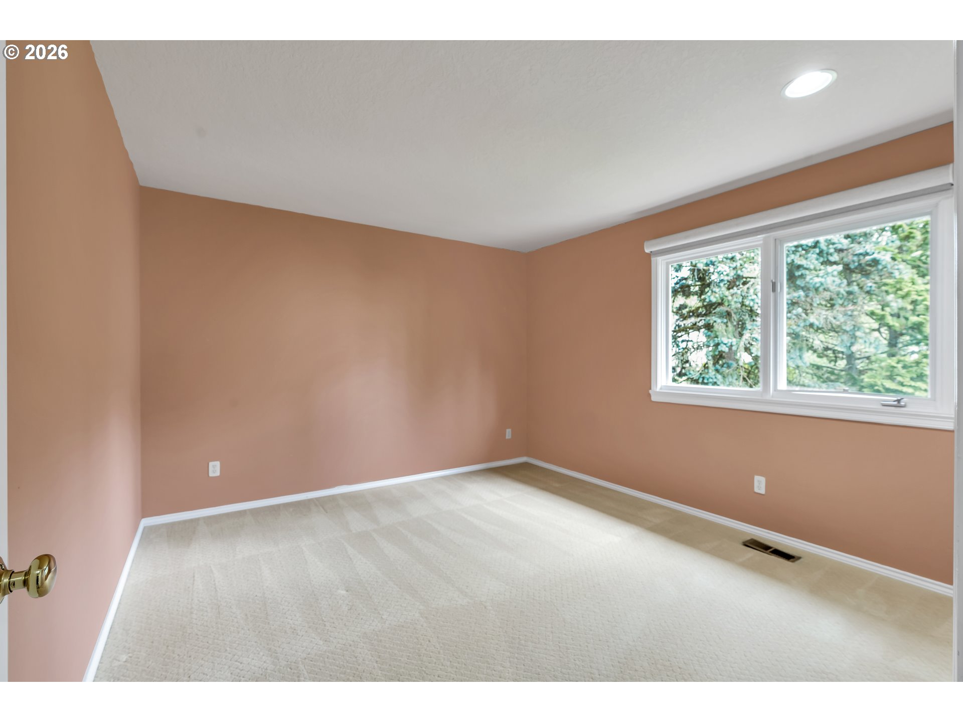 7061 Southwest Windemere Loop Portland, OR 97225 - Photo 21 of 46 Gallery Image 21