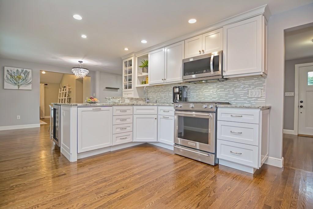 4 Sassamon Road Natick, MA 01760 - Photo 5 of 41 Gallery Image 5