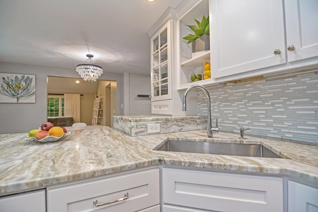 4 Sassamon Road Natick, MA 01760 - Photo 6 of 41 Gallery Image 6