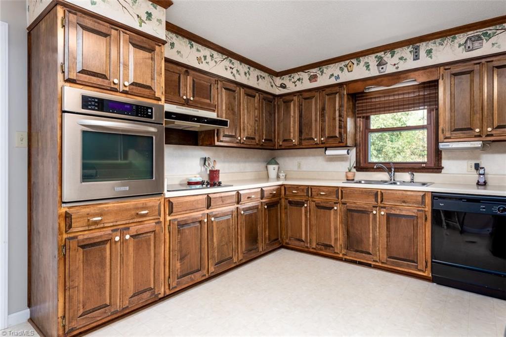 225 Rakestraw Road Stoneville, NC 27048 - Photo 8 of 30 Gallery Image 8