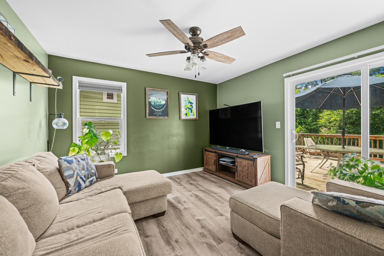 3403 Ridge Road Island Lake, IL 60042 - Photo 9 of 16 a living room with furniture and a flat screen tv