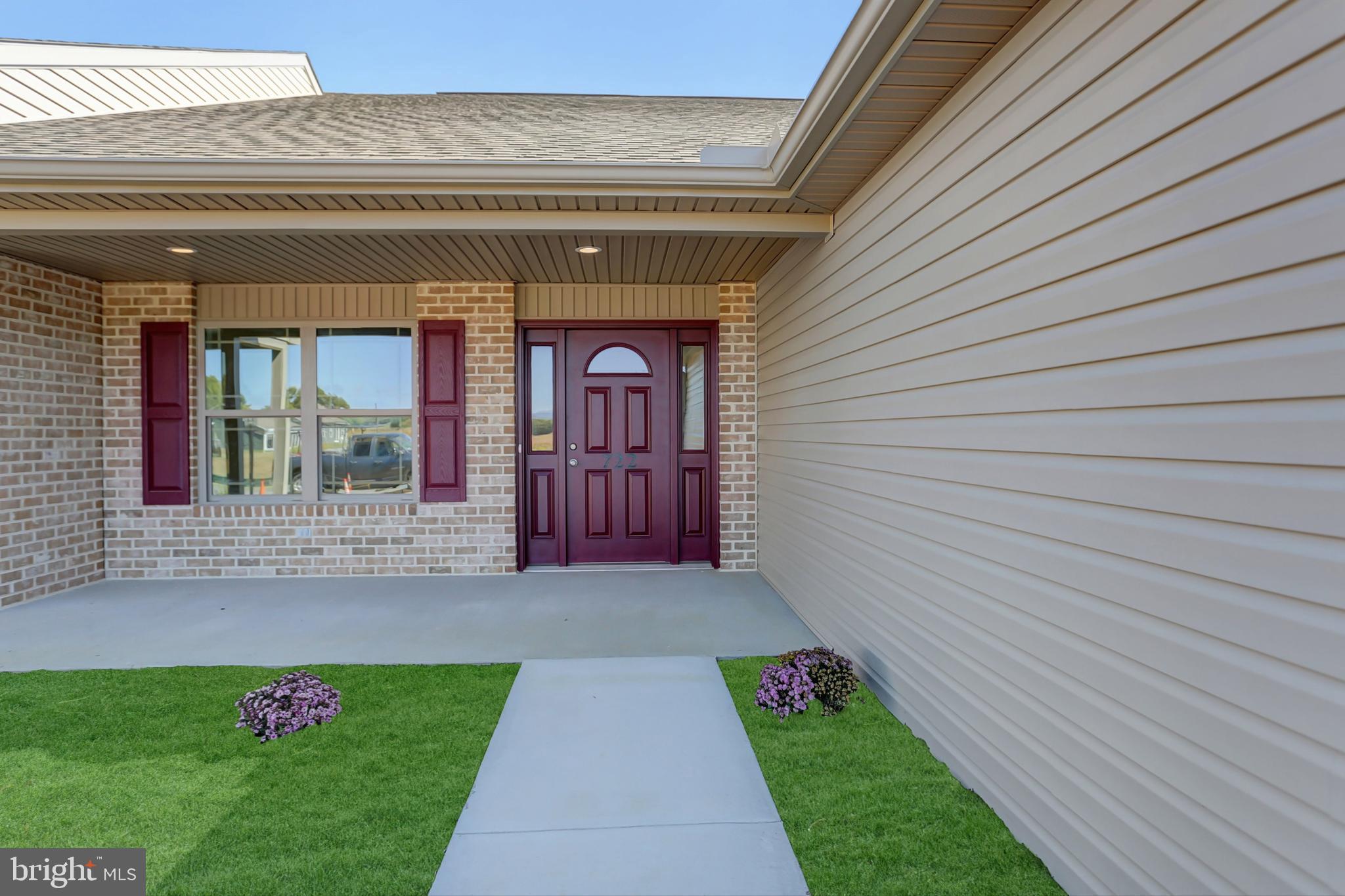 722 Rising Sun Lane Chambersburg, PA 17202 - Photo 2 of 33 Gallery Image 2