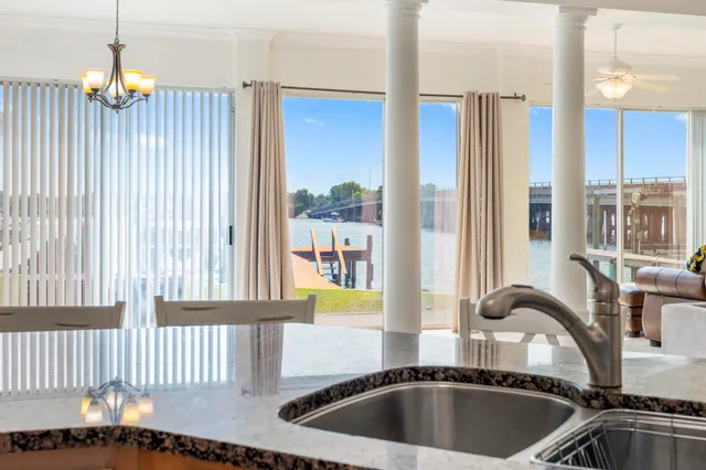 $769,000 | 903 Lighthouse Road, Fort Walton Beach, FL 32547