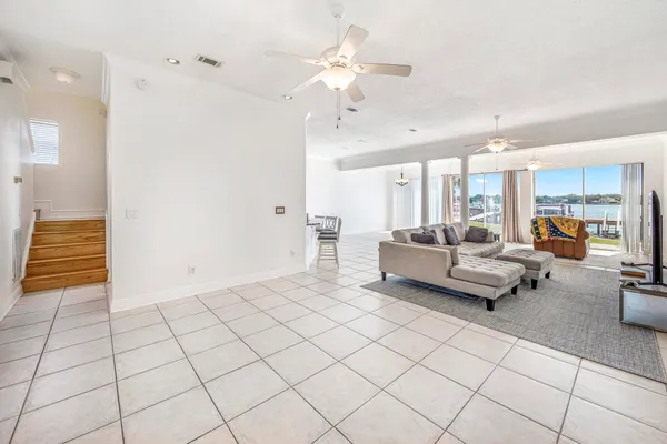 $749,000 | 903 Lighthouse Road, Fort Walton Beach, FL 32547