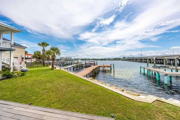 $749,000 | 903 Lighthouse Road, Fort Walton Beach, FL 32547