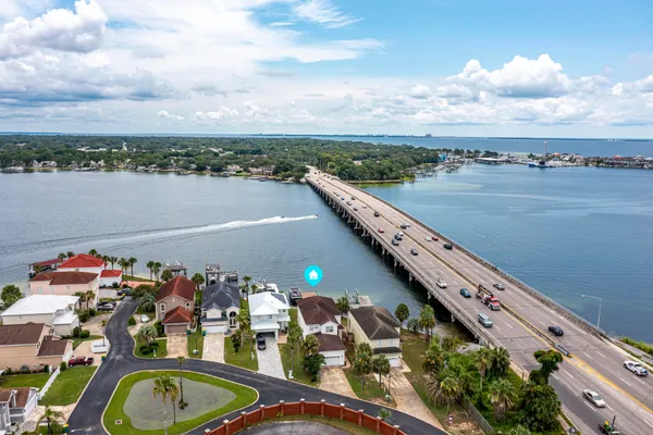 $749,000 | 903 Lighthouse Road, Fort Walton Beach, FL 32547