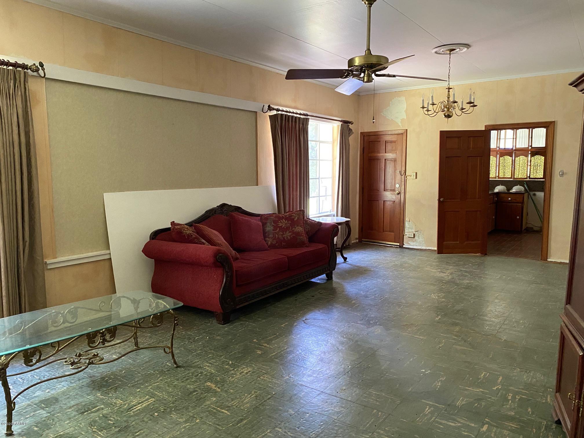 208 Charenton Road Baldwin, LA 70514 - Photo 6 of 32 Den