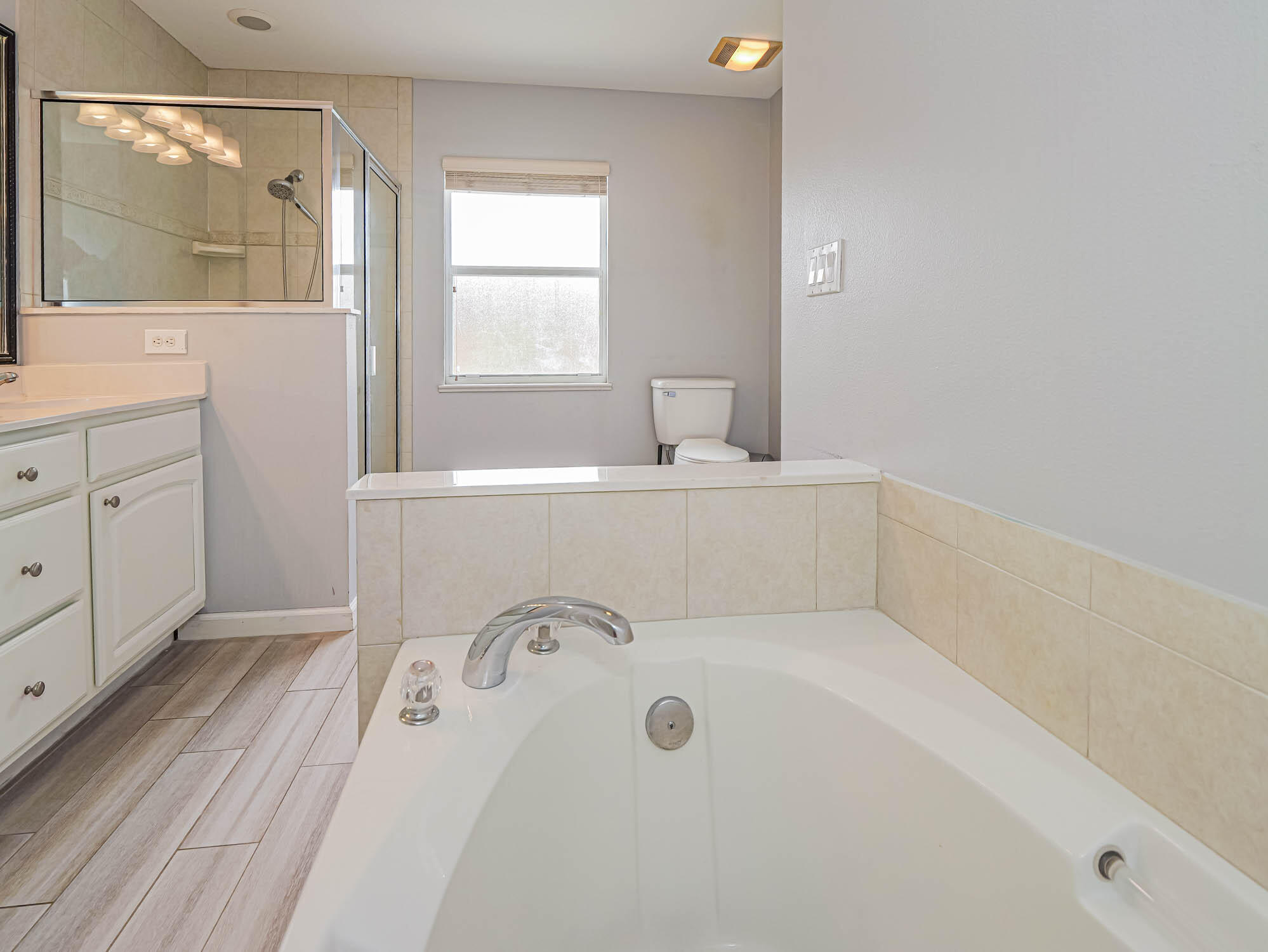 696 Southwest Jada Road Port St. Lucie, FL 34953 - Photo 18 of 38 Master Bath