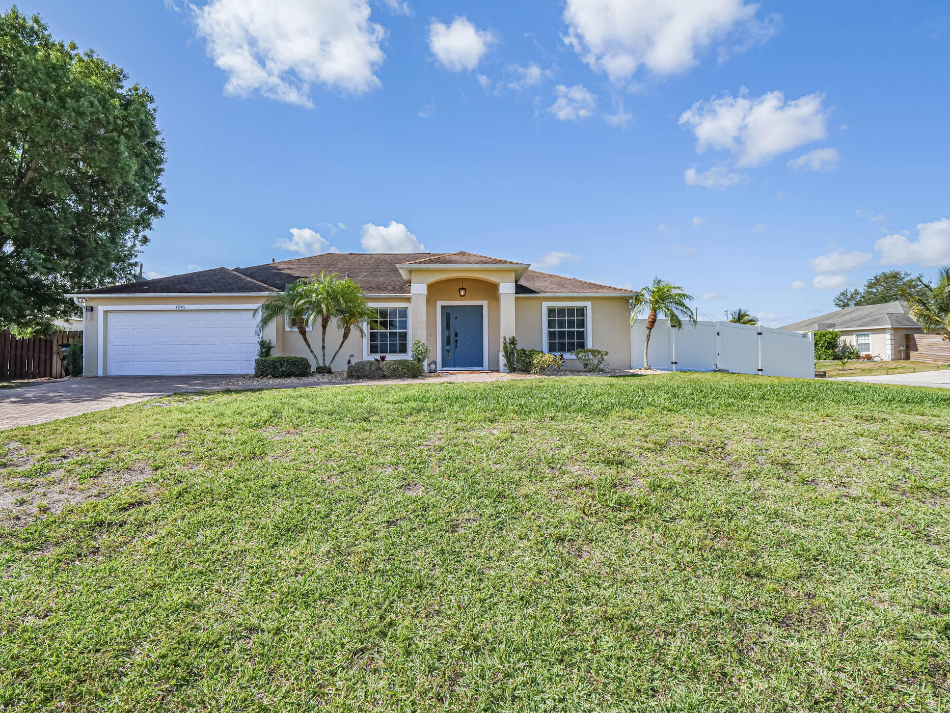 696 Southwest Jada Road Port St. Lucie, FL 34953 - Photo 4 of 38 Corner Lot