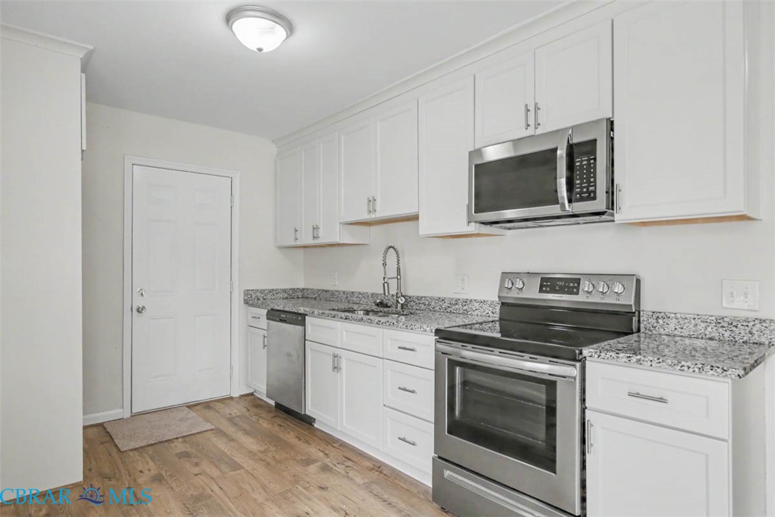 615 Bell Street Hampton, VA 23661 - Photo 12 of 32