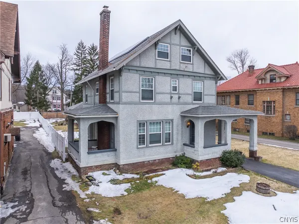 $309,900 | 114 Memorial Parkway, Utica, NY 13501