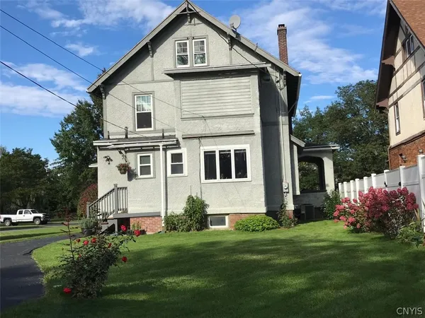 $309,900 | 114 Memorial Parkway, Utica, NY 13501