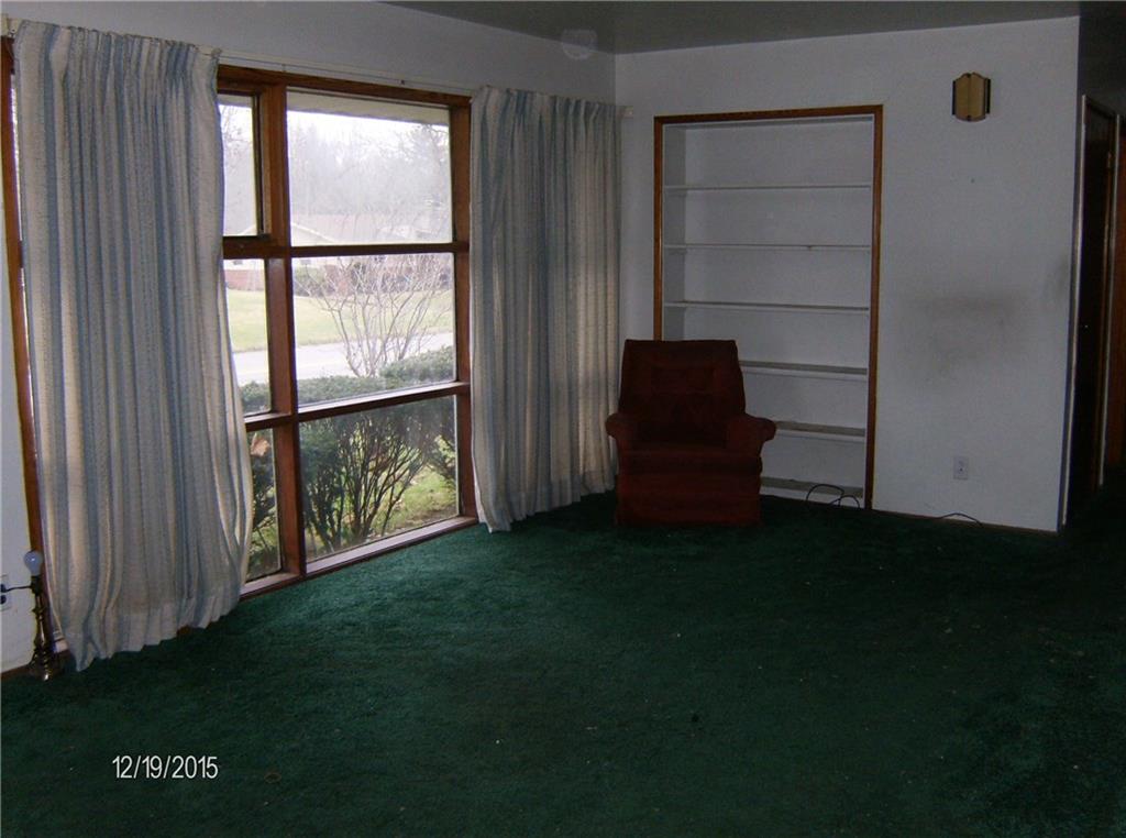 205 East McKenzie Road Greenfield, IN 46140 - Photo 4 of 13 Gallery Image 4