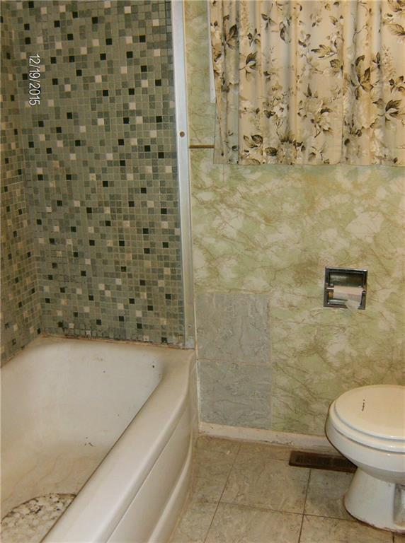 205 East McKenzie Road Greenfield, IN 46140 - Photo 10 of 13 Gallery Image 10