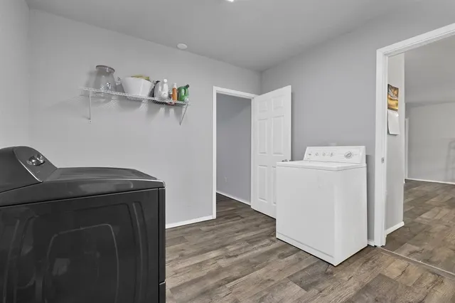 $2,100 | 1429 West Water Street, Weatherford, TX 76086