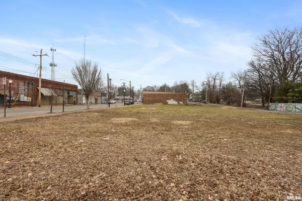 $60,000 | 201 North Washington Street, Carbondale, IL 62901