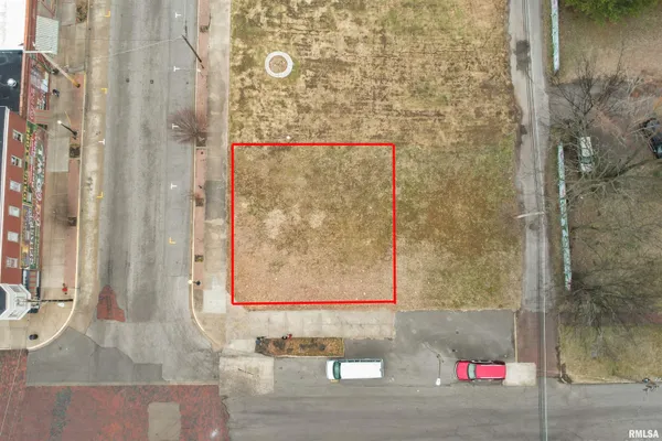 $60,000 | 201 North Washington Street, Carbondale, IL 62901