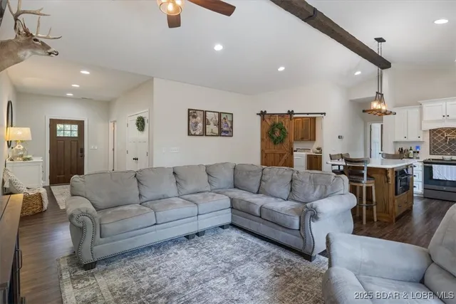 $550,000 | 1446 Highway 52, Tuscumbia, MO 65082