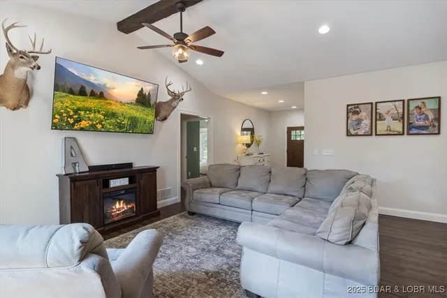 $550,000 | 1446 Highway 52, Tuscumbia, MO 65082