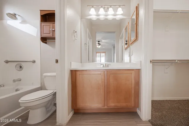 $2,295 | 2414 West Lewis And Clark Trail, Phoenix, AZ 85086