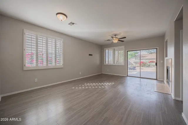 $2,295 | 2414 West Lewis And Clark Trail, Phoenix, AZ 85086